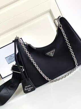 🥃Prada Re-Edition 2005 Re-Nylon mini bag